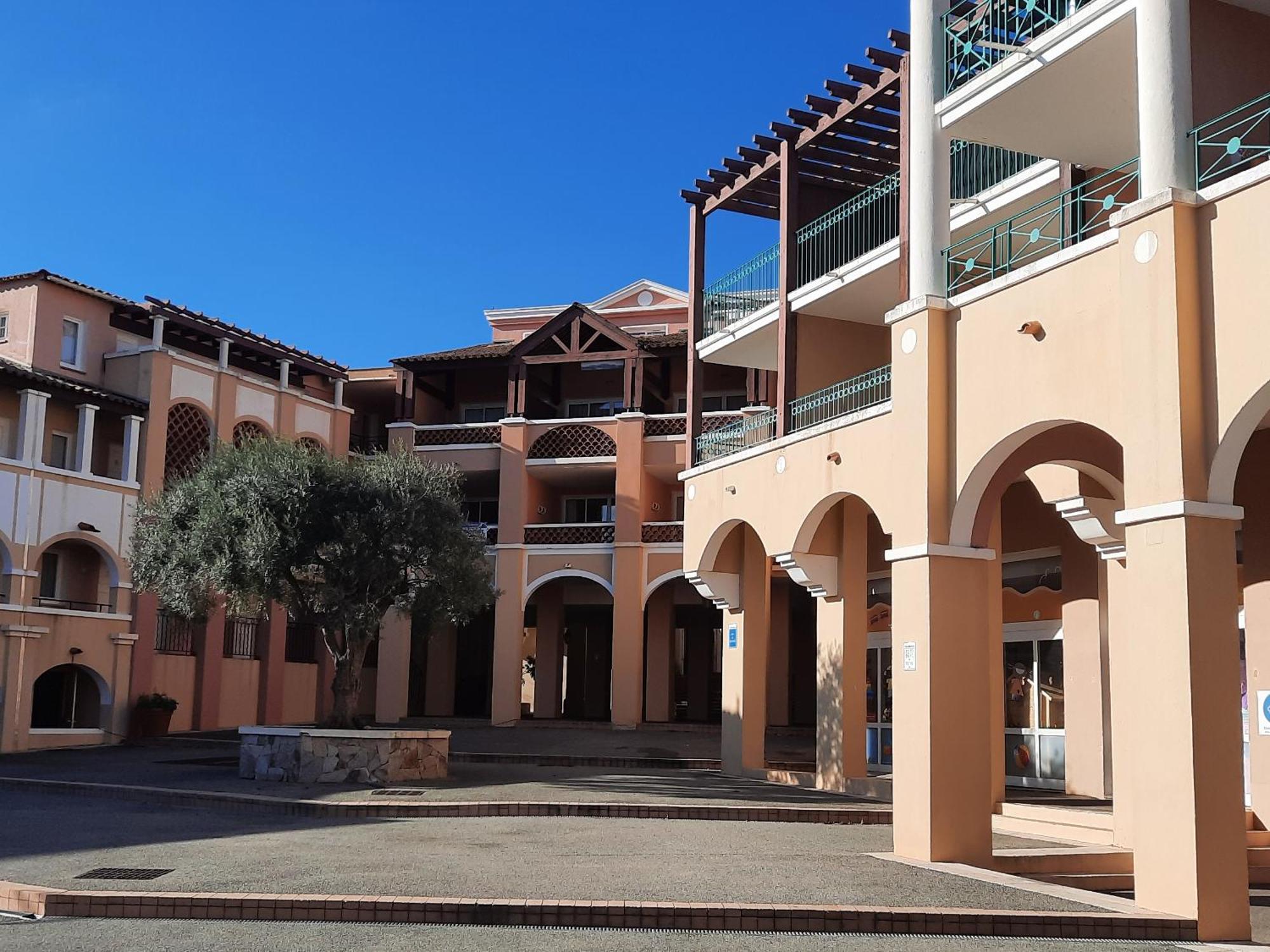 Huuummm C'Est La ! Beau T2 Cap Esterel Village Avec Clim ! Saint-Raphaël Eksteriør bilde